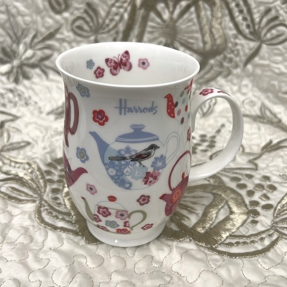 Harrods Other - Harrods - floral unique design